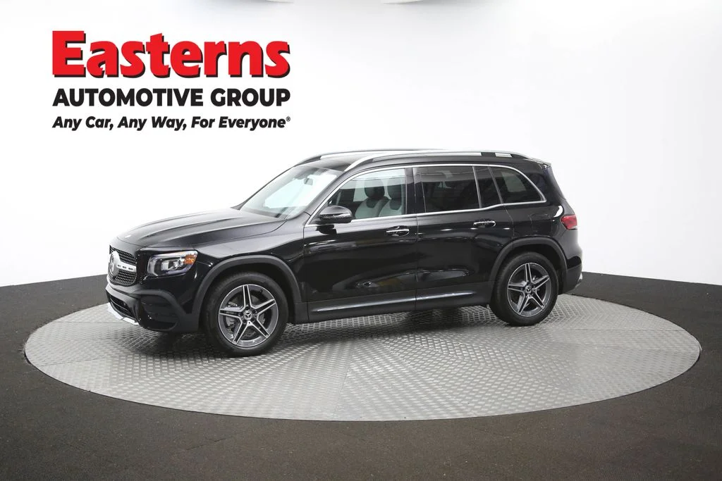 Used 2022 Black Mercedes-Benz GLB 250 image 57