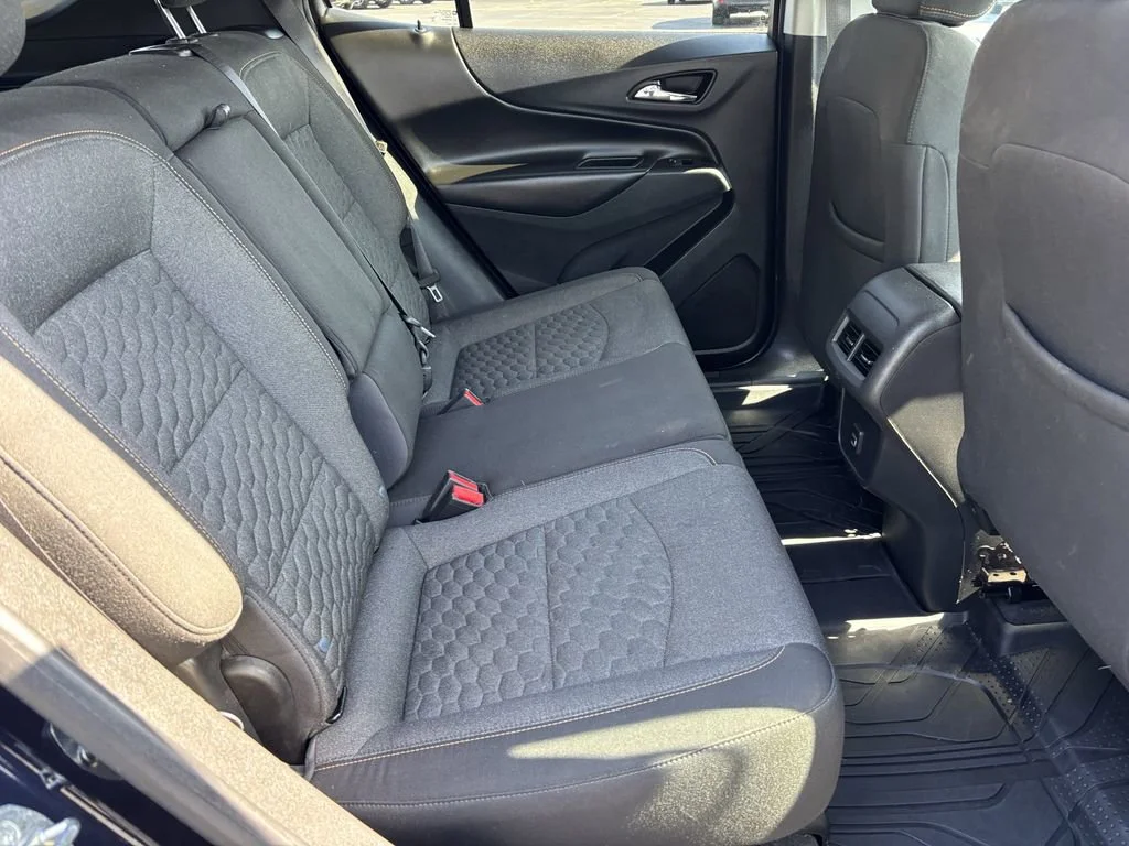 Used 2020 MIDNIGHT BLUE METALLIC Chevrolet LT image 21