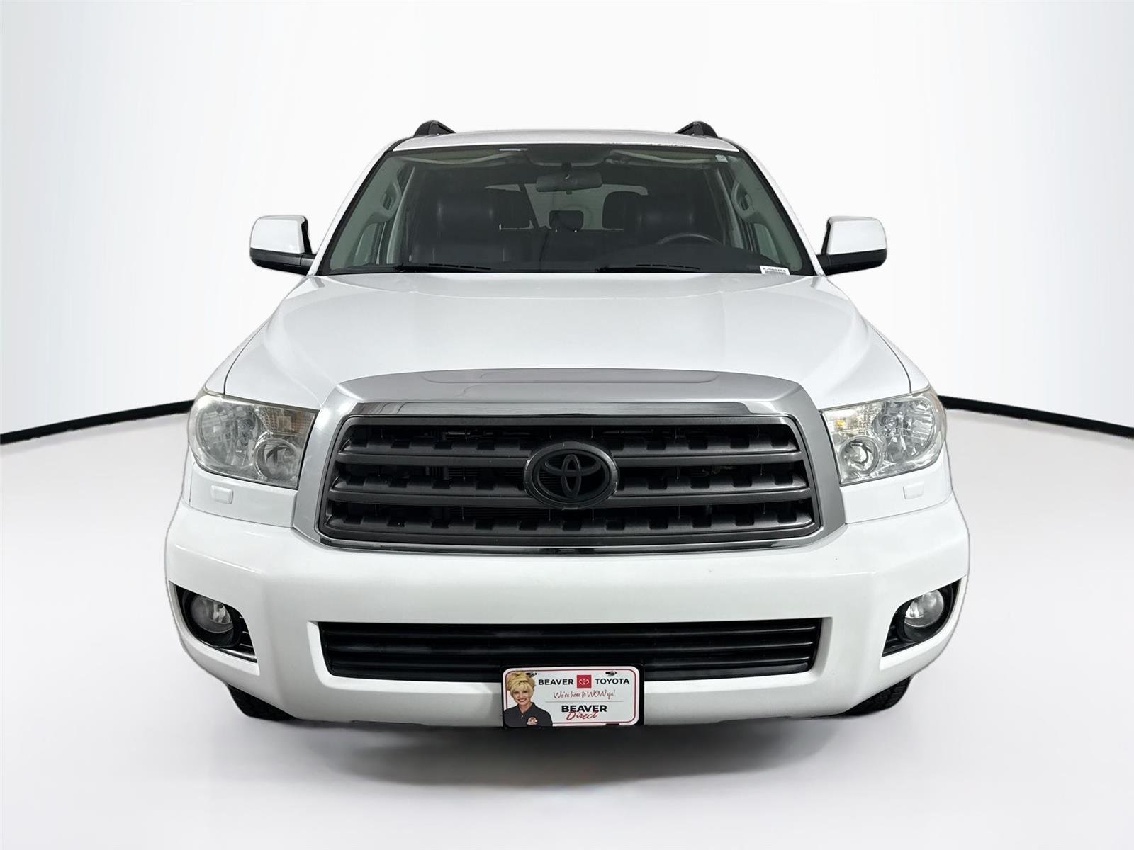 Used 2016 Super White Toyota SR5 image 7