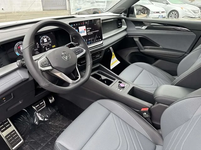 New 2026 White/off-white Volkswagen 2.0T SE R-Line Black image 10
