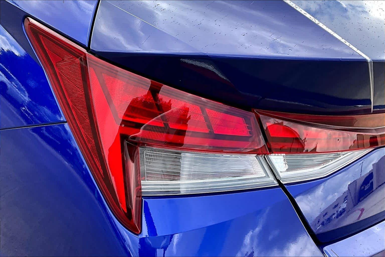 2025 Hyundai Elantra Limited - Photo 46