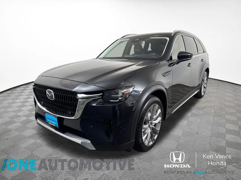Used 2024 Black Mazda 3.3 Turbo Premium image 1
