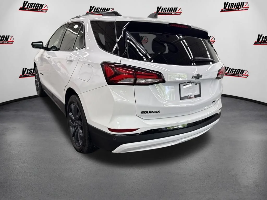 Used 2024 Summit White Chevrolet RS image 7