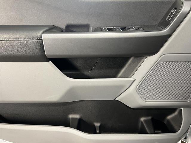 New 2026 Oxford White Ford F-250® XL image 53