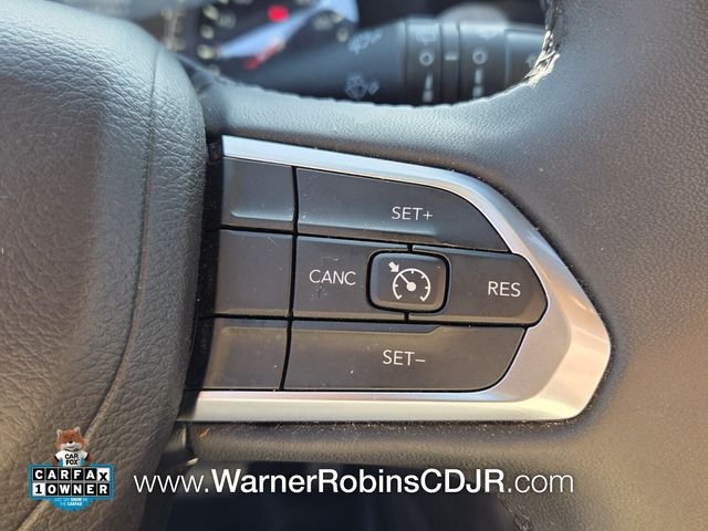 Used 2024  Jeep Latitude image 28