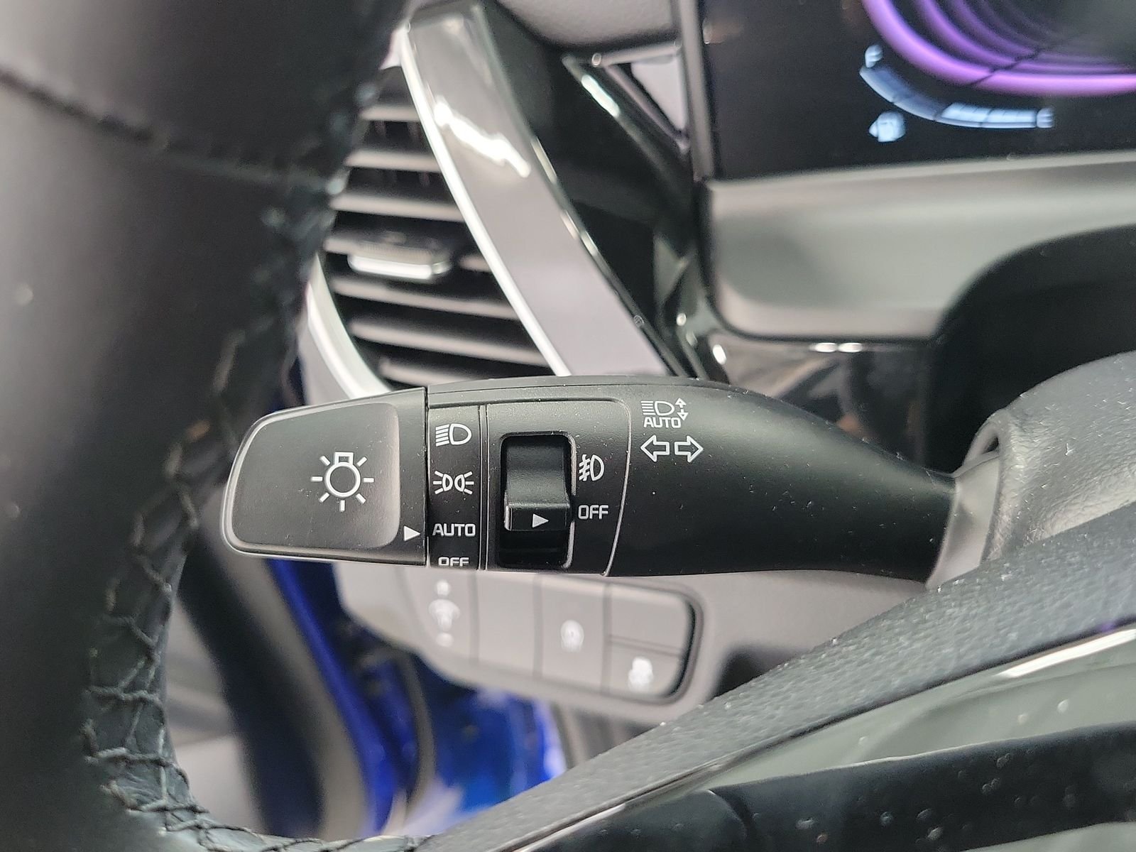 Used 2025 Blue Kia S image 14