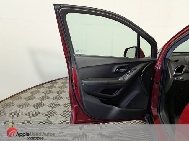 Used 2019 Red Chevrolet LT image 9