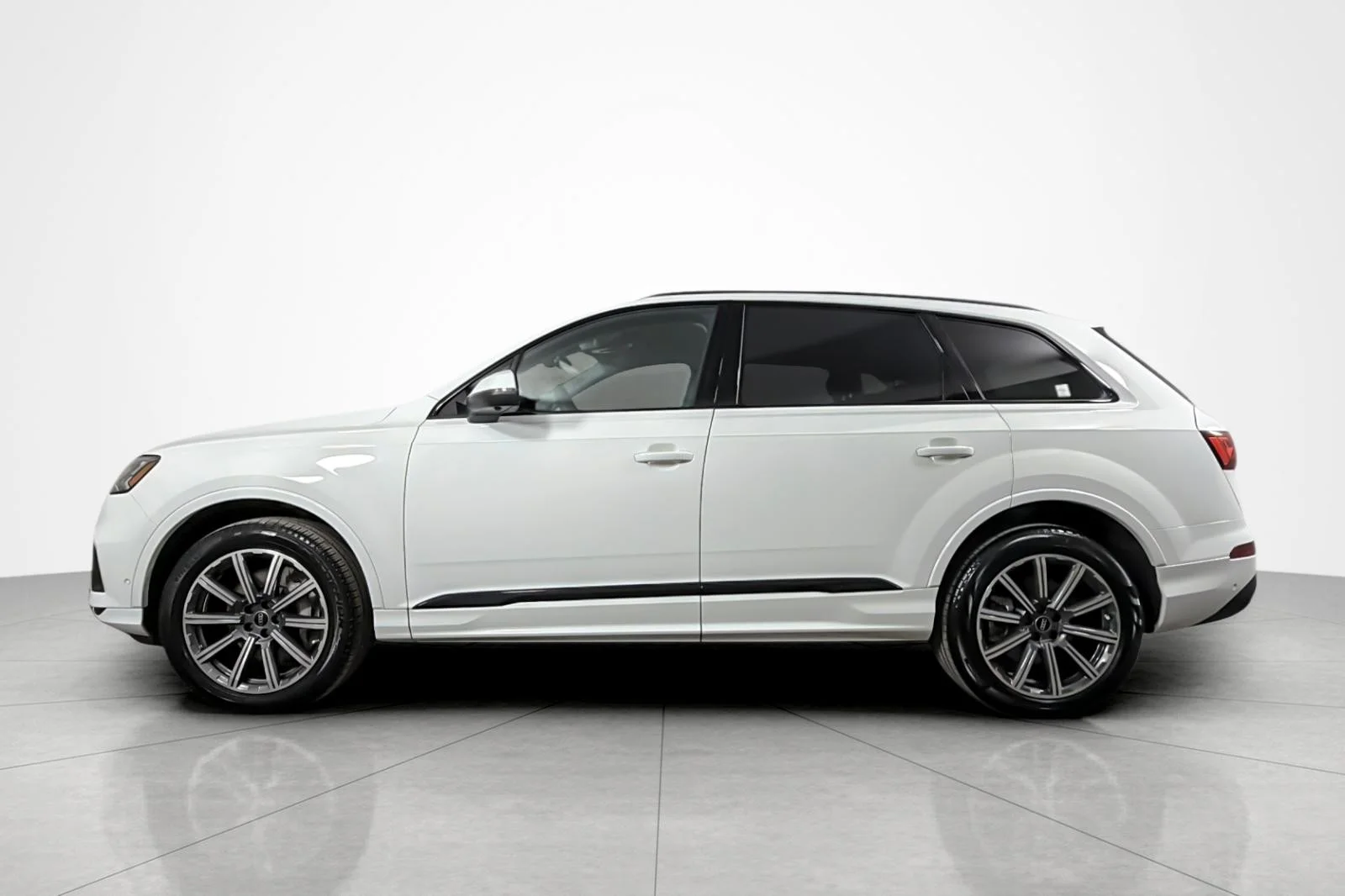 Used 2023 Carrara White Audi Premium Plus 45 TFSI quattro image 2