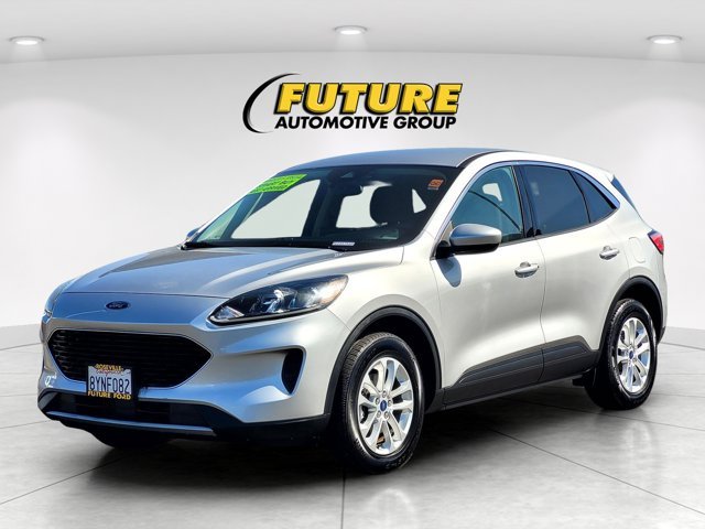 Used 2020 Silver Ford SE image 8