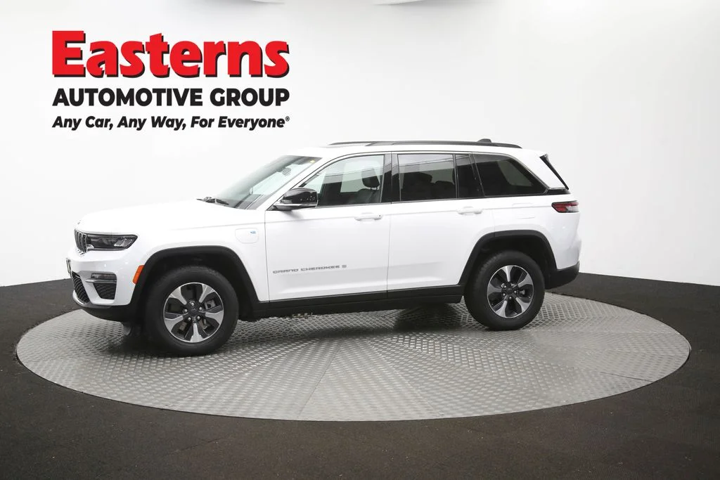 Used 2024 White Jeep 4xe image 62