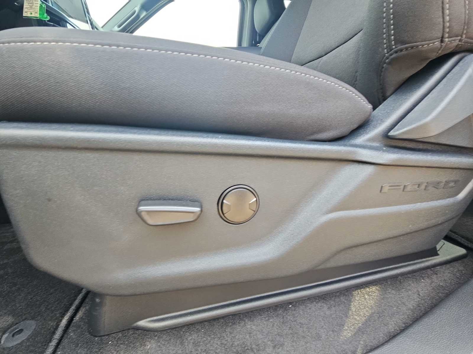 New 2026 Antimatter Blue Metallic Ford XLT image 13