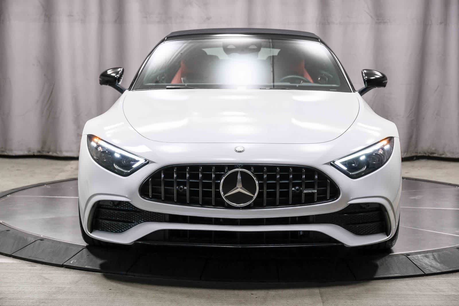 Certified Used 2023 MANUFAKTUR Moonlight White Metallic Mercedes-Benz AMG® SL 43 image 6