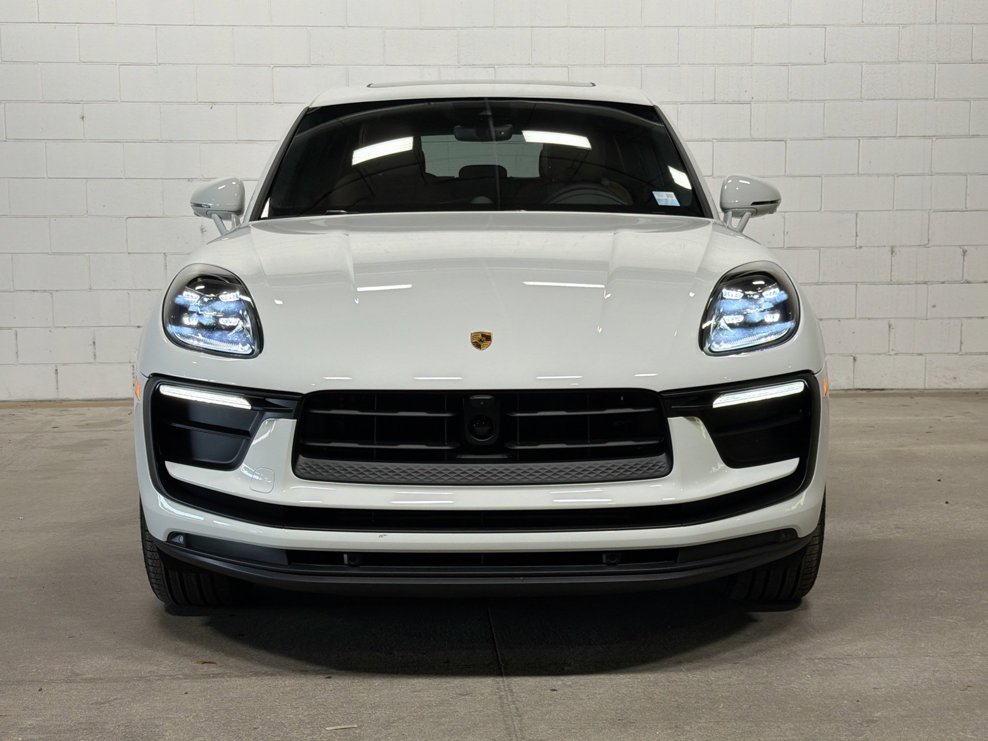 New 2026 White Porsche  image 9