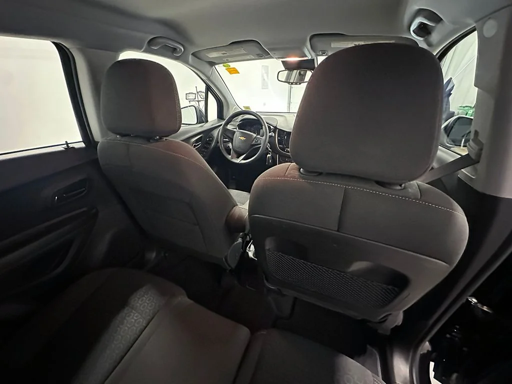 Used 2021 Blue Chevrolet LS image 24