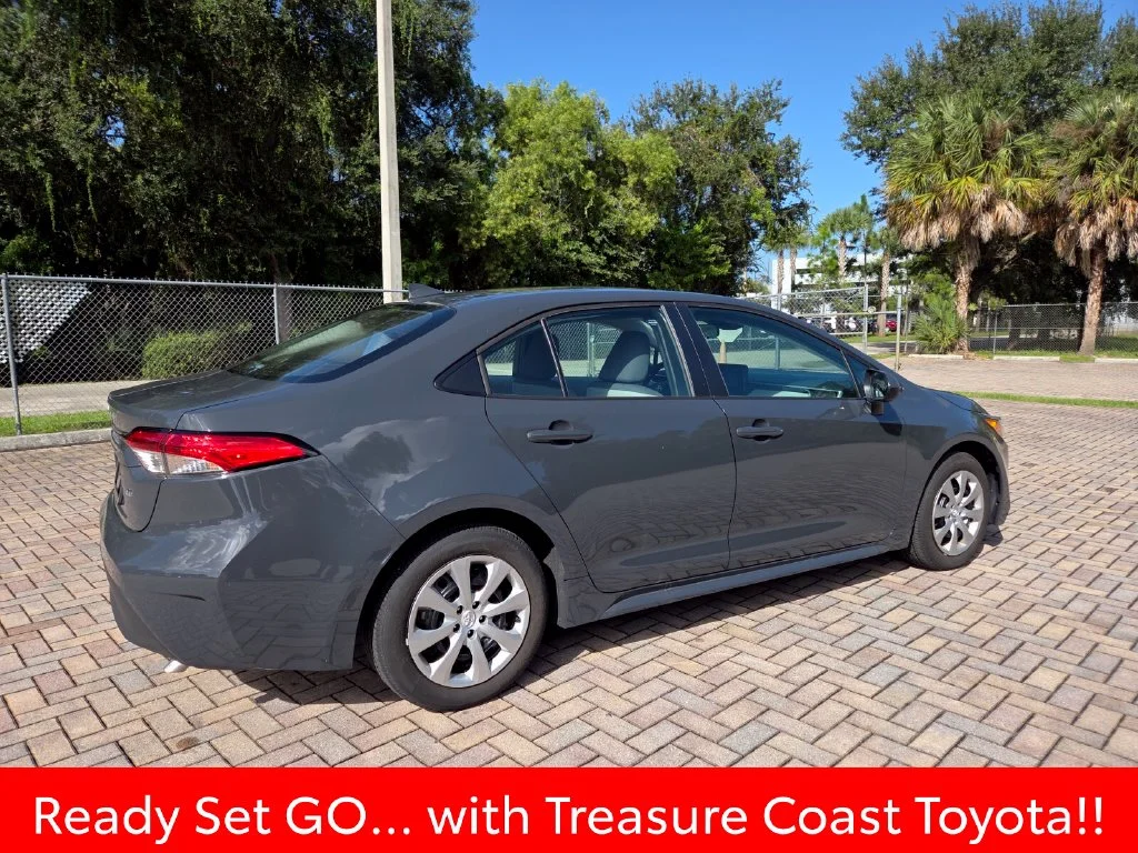 Certified Used 2025  Toyota LE image 12