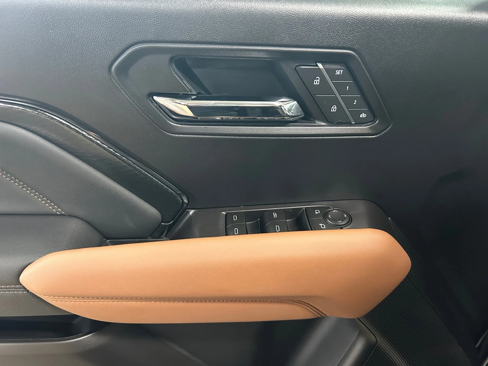 New 2026 Onyx Black GMC AT4 image 13