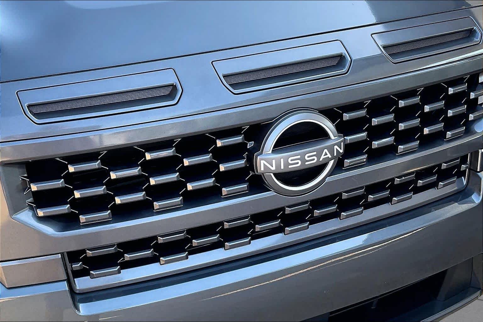 Used 2025 Gun Metallic Nissan SV image 27