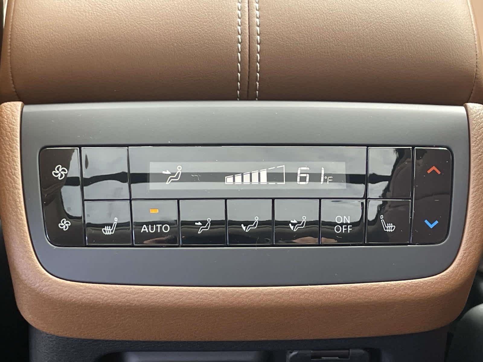 New 2026 Everest White Pearl Tricoat Nissan Platinum image 24