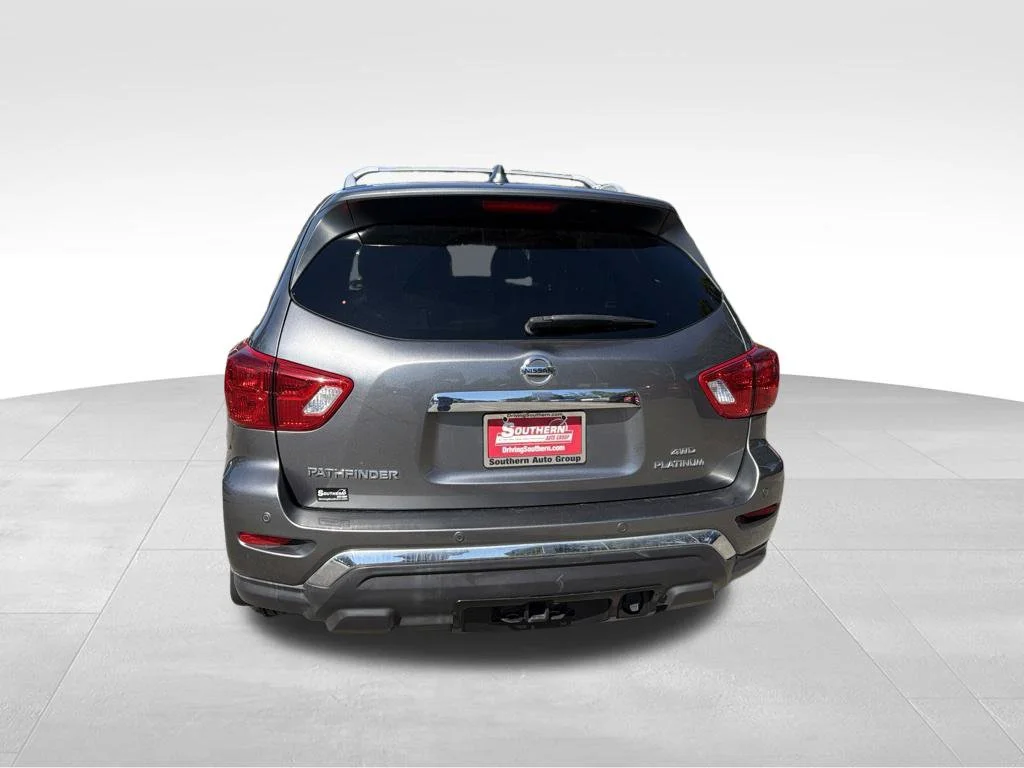 Used 2020 Gray Nissan Platinum image 4