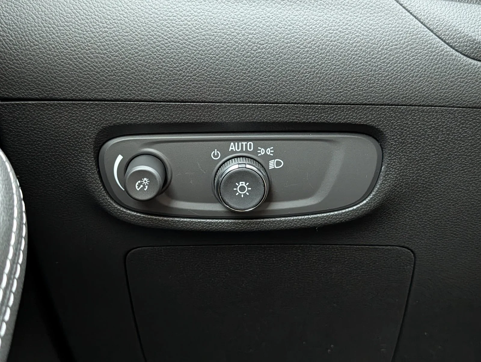 2026 Buick Encore GX Avenir - Photo 15