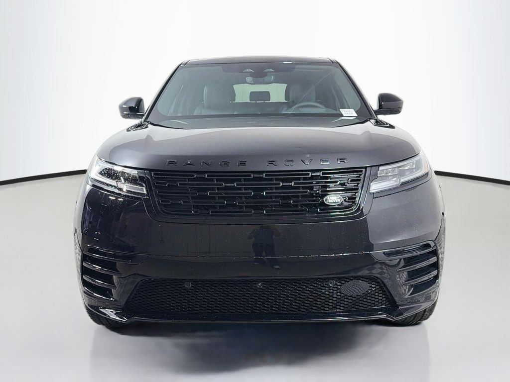 New 2026 Santorini Black Land Rover Belgravia Edition image 2