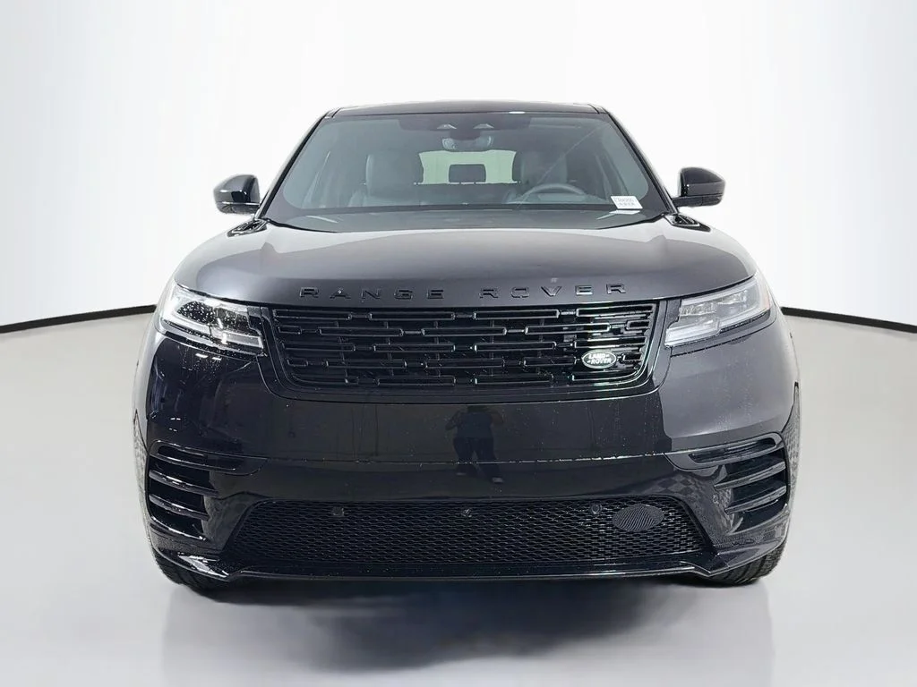 New 2026 Santorini Black Land Rover Belgravia Edition image 2