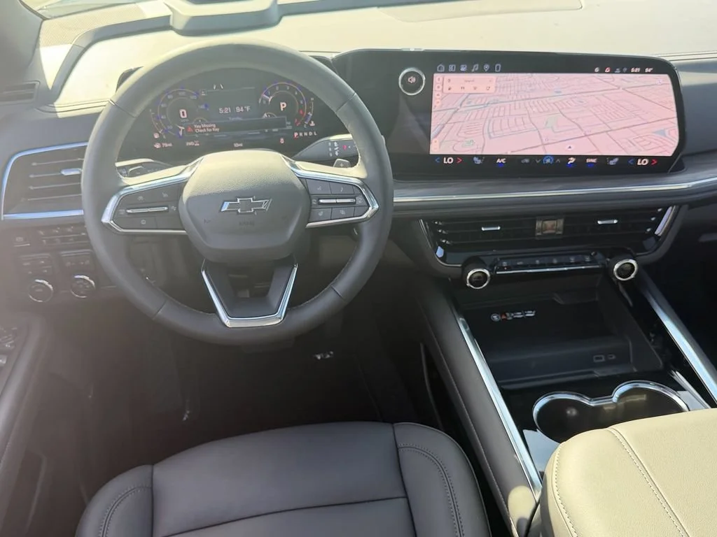 2026 Chevrolet Suburban Z71 - Photo 12