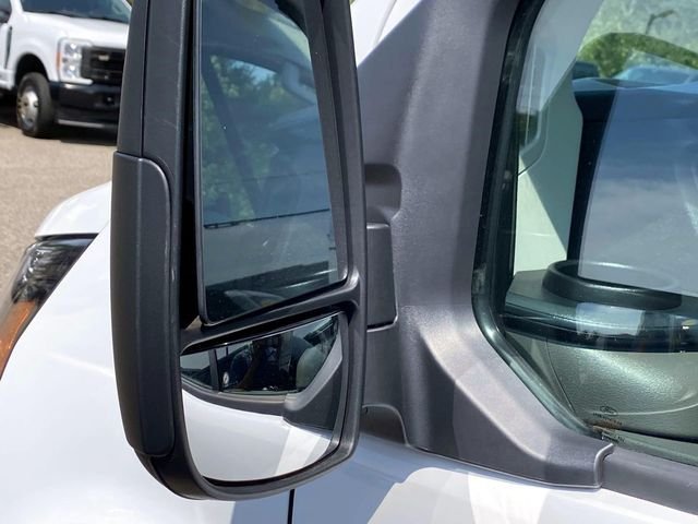 Used 2025 White Ford  image 30