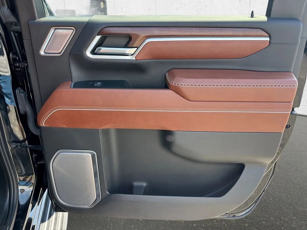 Used 2024 Black GMC Denali Ultimate image 17