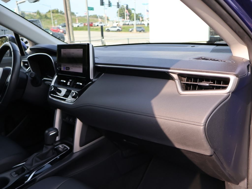 Used 2024 Blue Toyota XLE image 9