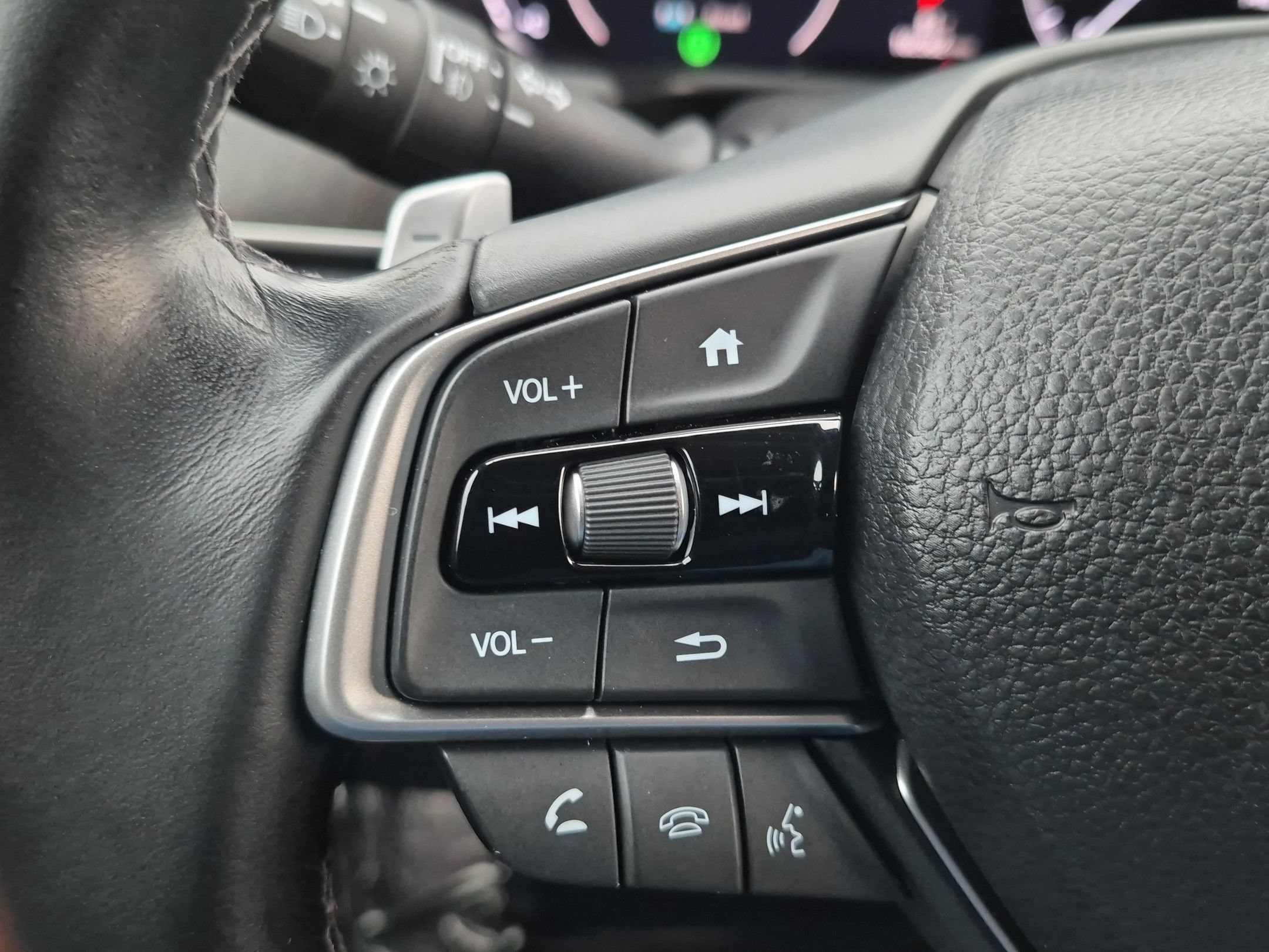 2018 Honda Accord Touring - Photo 14