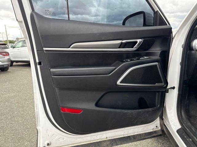 Used 2021 Glacial White Pearl Kia S image 11