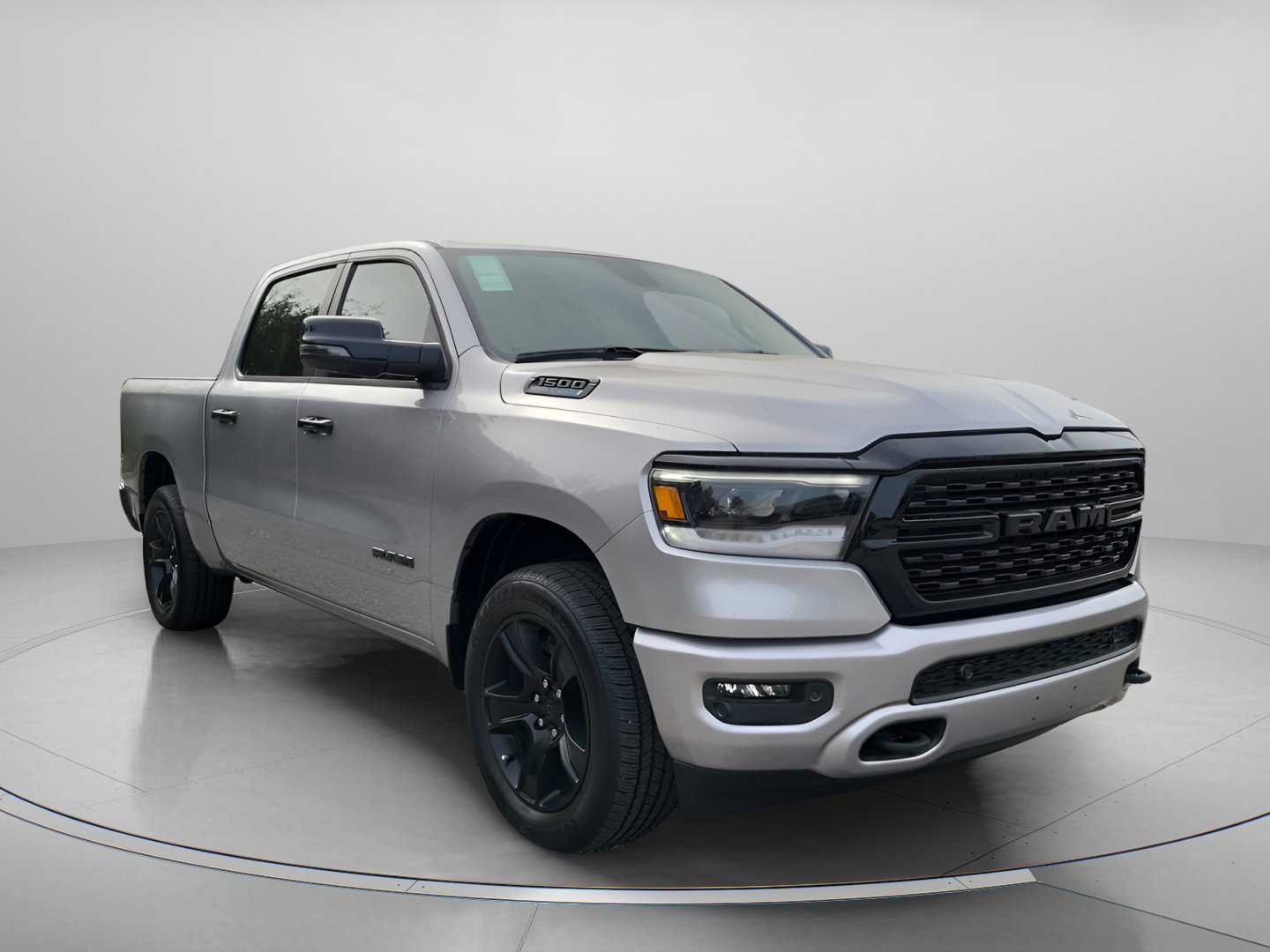 2024 RAM 1500 Big Horn/Lone Star 4x4 Crew Cab 5'7's photo