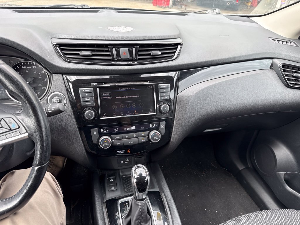 Used 2021 Magnetic Black Pearl Nissan SV image 24