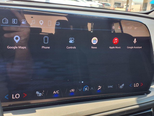 Certified Used 2025 Lakeshore Blue Metallic Chevrolet LT image 24