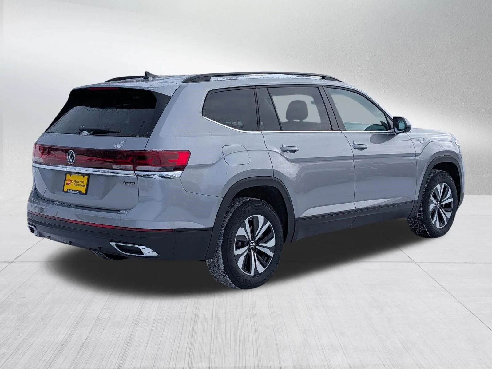 New 2026 Silver Mist Metallic Volkswagen 2.0T SE image 4