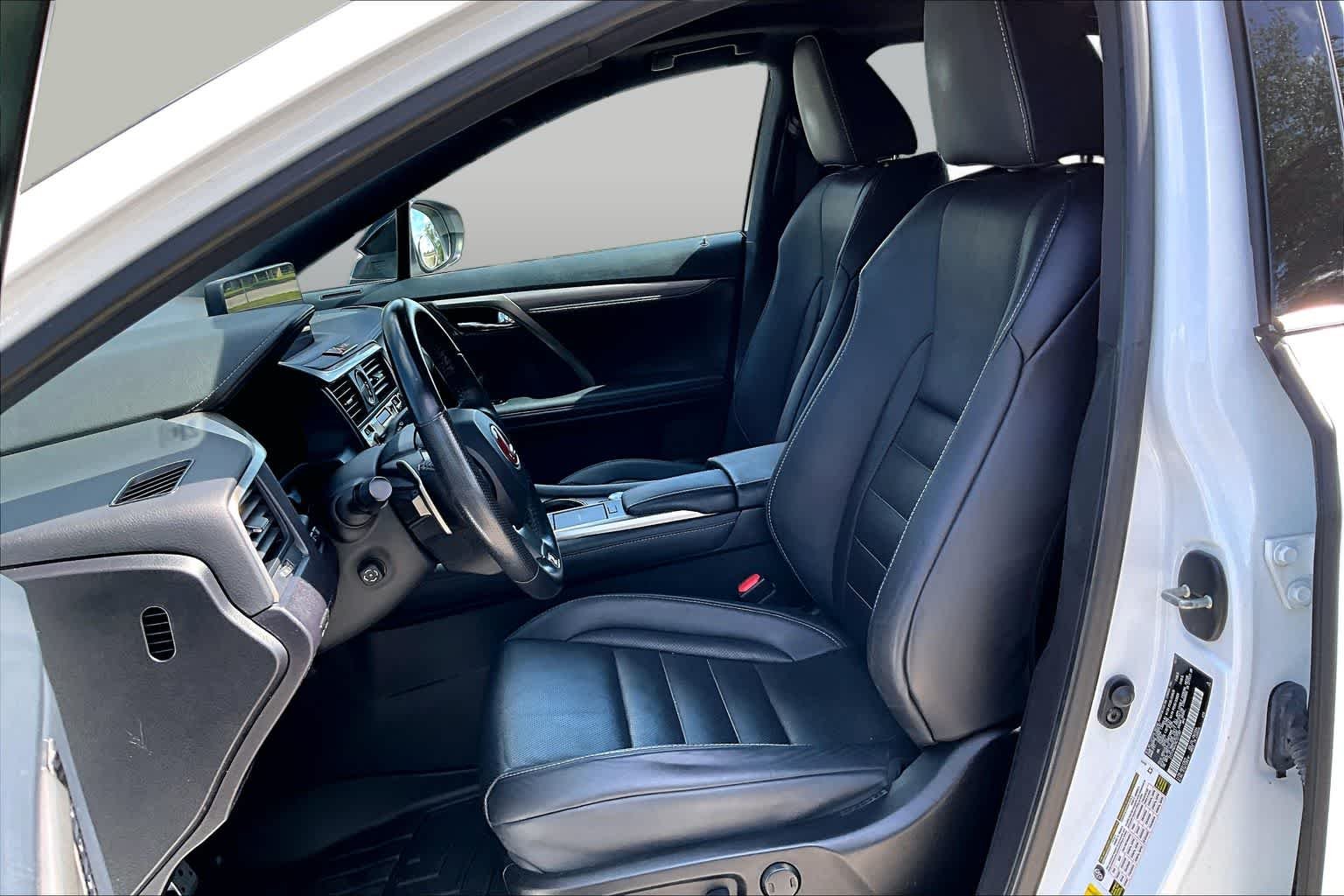 Used 2022 Ultra White Lexus F SPORT Handling image 8