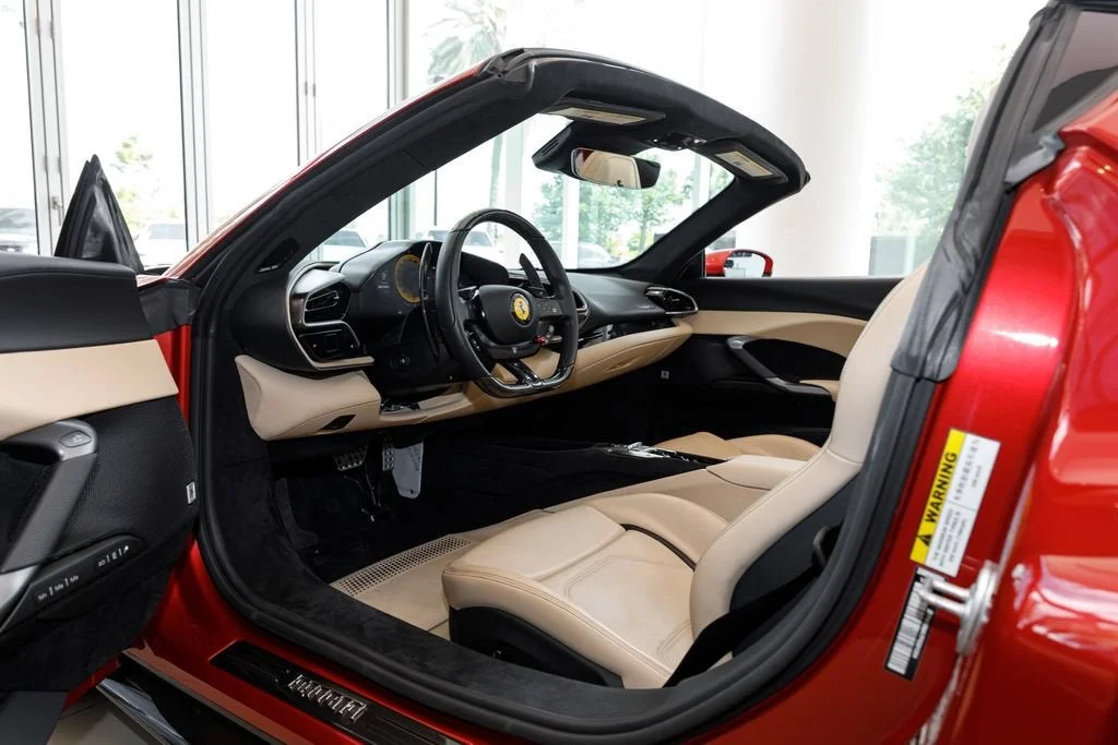 Used 2023 Rosso Imola Ferrari  image 9