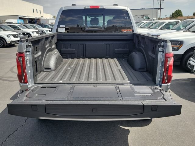 New 2026 Agate Black Metallic Ford XLT image 25