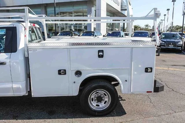 New 2026 Oxford White Ford F-250® XL image 48