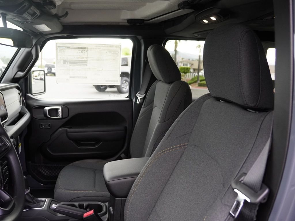 New 2026 Anvil Clear-Coat Exterior Paint Jeep Sport image 17