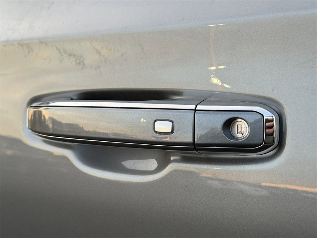 2026 GMC YUKON XL - Image 12