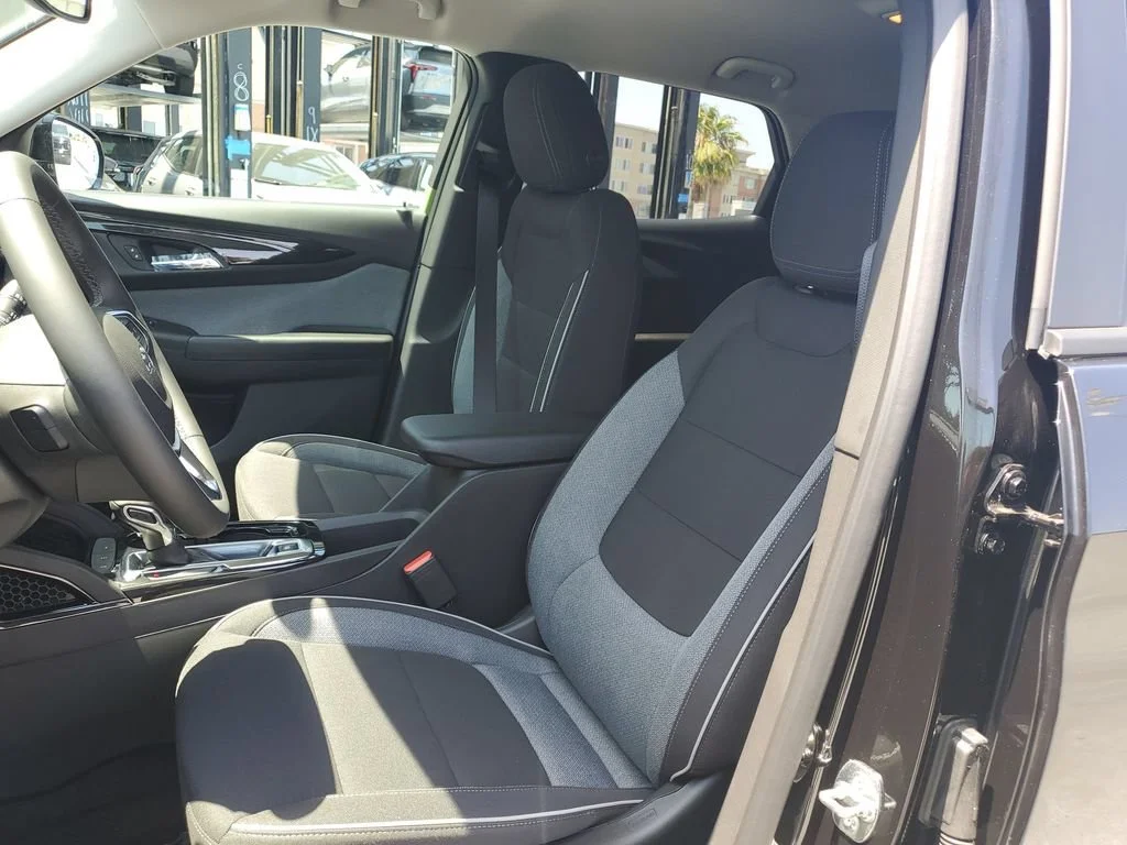 New 2026 Mosaic Black Metallic Chevrolet LT image 19