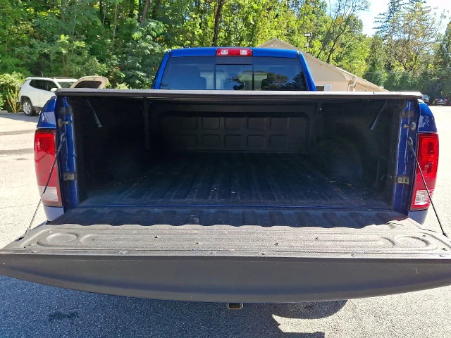 Used 2017 Blue Ram SLT image 30