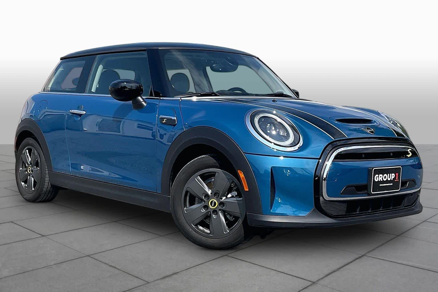 Certified 2024 MINI Hardtop 2 Door SE with VIN WMW13DJ08R2U30665 for sale in Houston, TX