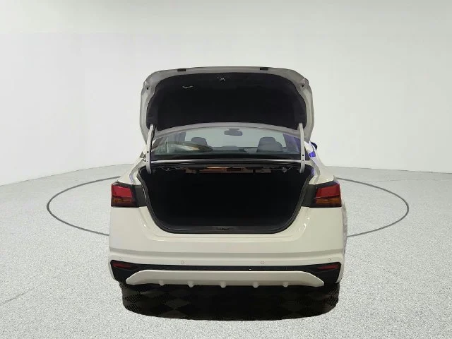 Used 2025 White Nissan 2.5 SV image 19