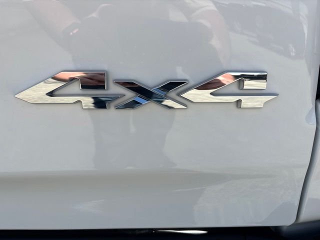 New 2026 Bright White Clear-Coat Exterior Paint RAM Laramie image 14