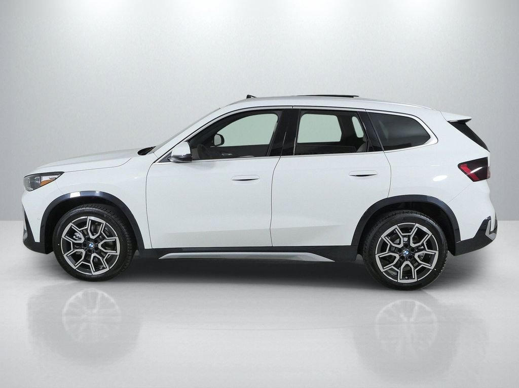 New 2026 Alpine White BMW xDrive28i image 15