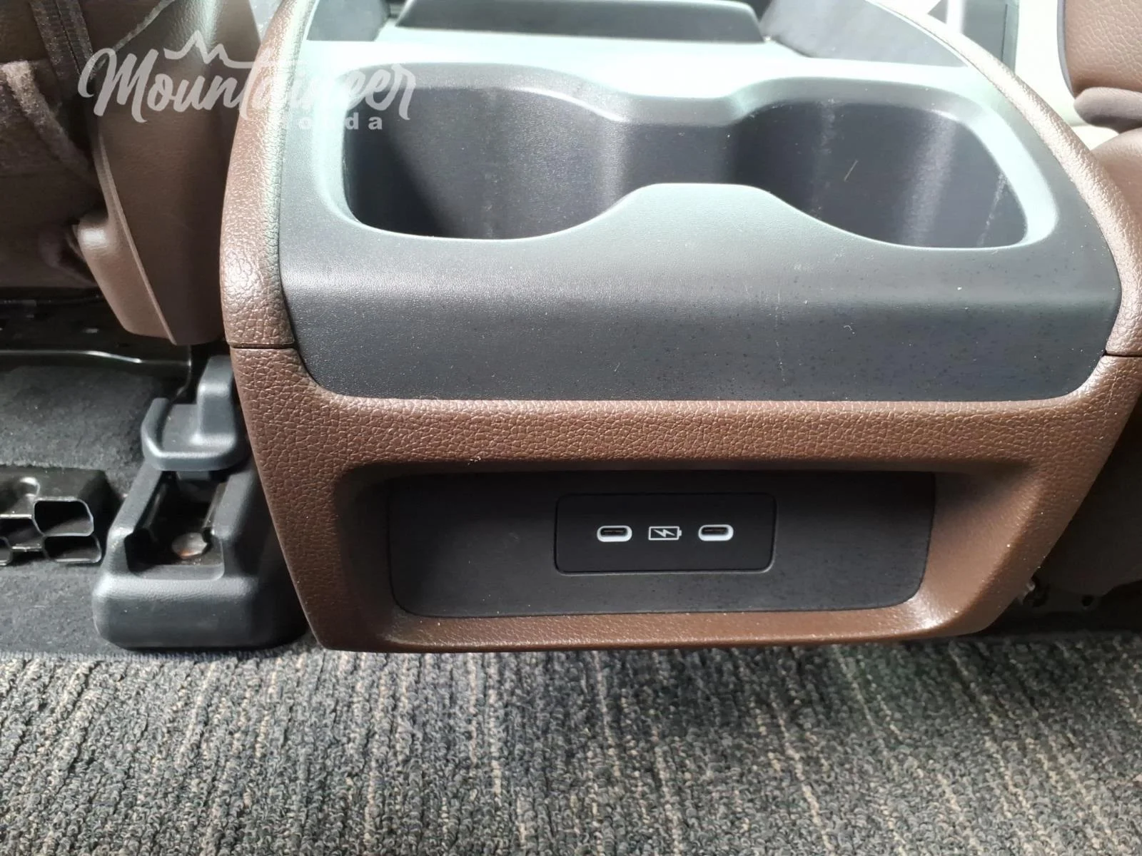 Used 2025 Platinum White Pearl Honda Touring image 22