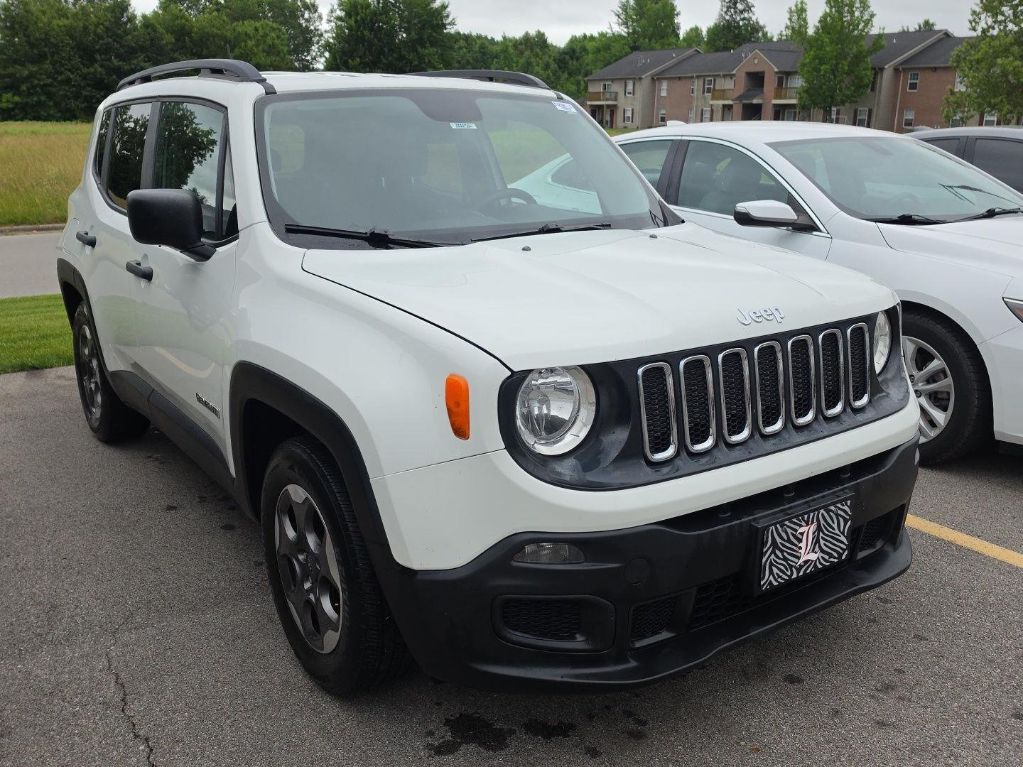 Used 2017 WHITE JEEP WAGON 4 DOOR image 2